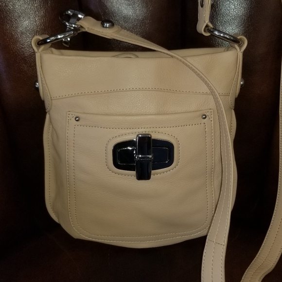 B. Makowsky purse - Picture 1 of 4